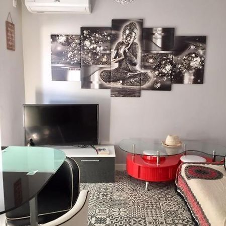 Modern Seaside Apartment 700 Mt From Beach El Puerto de Santa Maria Luaran gambar